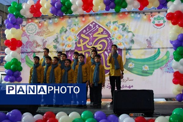 جشن خیابانی نیمه شعبان در شهر قیامدشت 