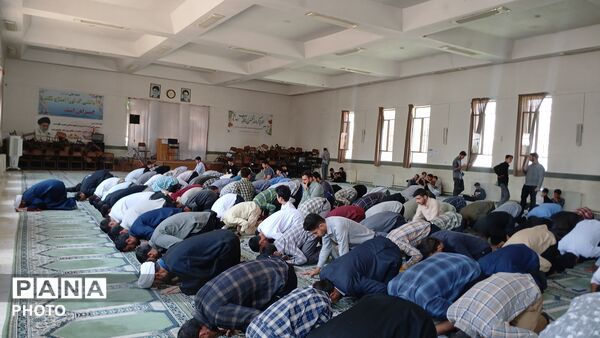 مسابقات دانش‌آموزی قرآن، عترت و نماز در شهرکرد