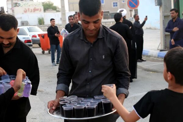 روز عاشورا در بندرخمیر