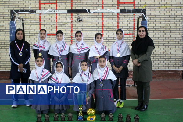 تیم فوتسال دانش‌آموزان دختر شهرستان دشتی قهرمان استان بوشهر