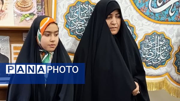 تقدیر از مادر شهید مهدی زاهدلویی در کتابخانه امام علی(ع) قم
