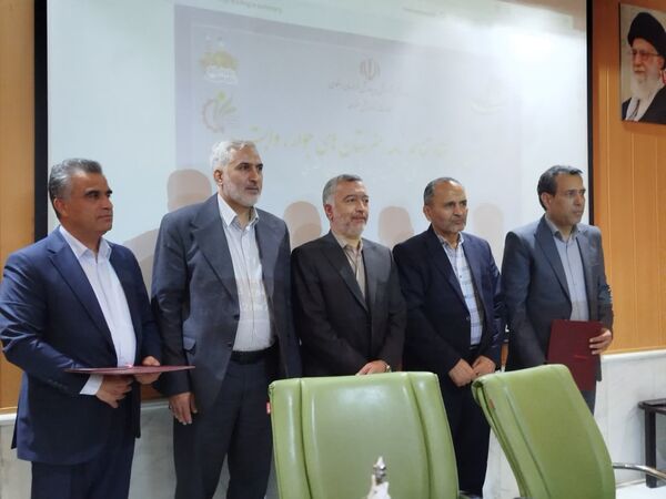 امضای تفاهم‌نامه توسعه هنرستان‌های جوار صنعت در خراسان رضوی