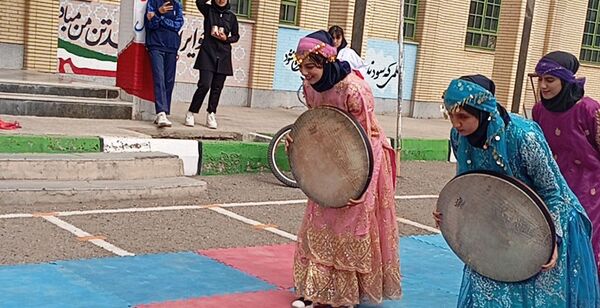 المپیاد ورزشی در دبیرستان عشایری تربیت سیرجان 