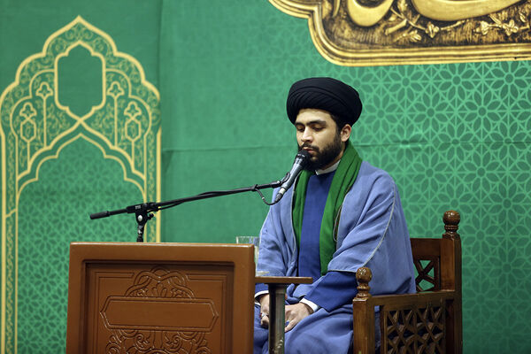جشن میلاد امام علی(ع) در حرم حضرت معصومه(س) با تلاوت قاریان نوجوان 