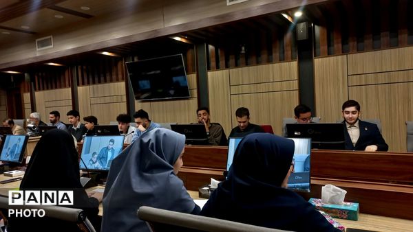 نشست مدیرکل آموزش و پرورش تهران با محوریت ارتقای فعالیت‌های فرهنگی 