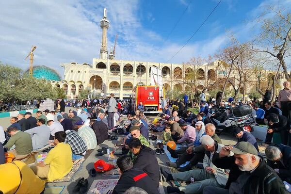 برگزاری نماز عید فطر در ناحیه دو شهرری 