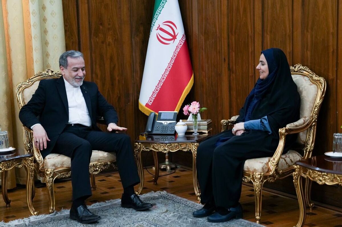 ددیار و گفت‌وگوی وزیران راه و امور خارجه‌