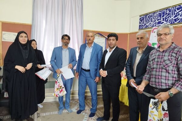 عوامل امور تربیتی آموزش‌وپرورش شیب‌کوه مورد تجلیل قرار گرفتند