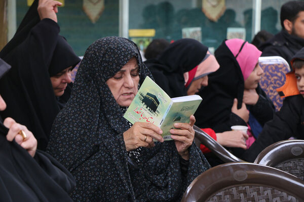 گلباران مزار شهدای گمنام قم در ایام الله دهه فجر