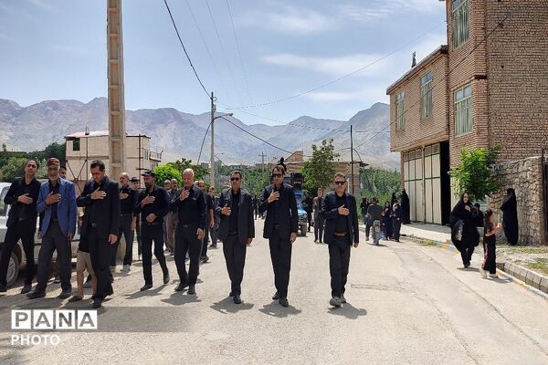 آیین باشکوه عزاداری امام حسین علیه السلام در روز عاشورای حسینی-۱
