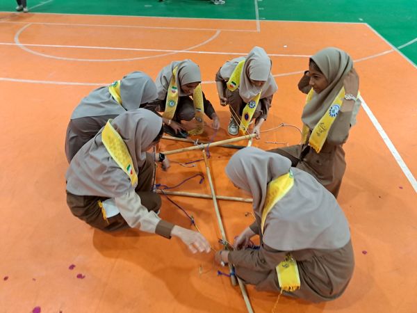 مانور تشکیلاتی یاوران انقلاب پیشتازان مقاومت در رودان 