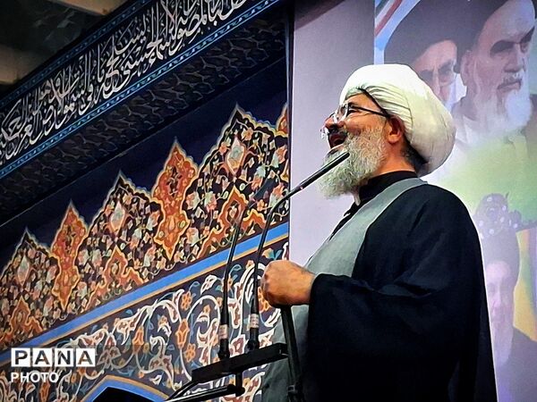 نماز عبادی سیاسی جمعه در شهرستان کاشمر 
