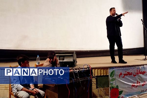 جشن تکلیف سیاسی رای اولی‌ها در شهرستان قوچان 