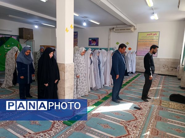 اجلاسیه نماز در آموزشگاه متوسطه اول دخترانه 15خرداد سرخس