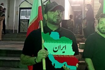 سرود و شور‌ جوانان وطن در قاب تجمعات شبانه مردم رودهن