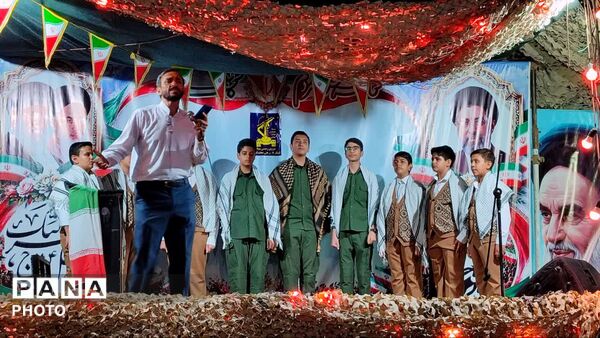 تجمعات شبانه نجف‌آباد؛ از حضور پرشور مردم تا خدمت‌رسانی کادر درمان