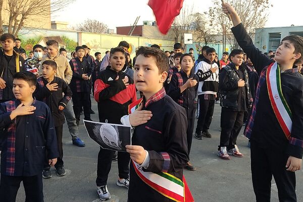گرامیداشت شهادت شهید سلیمانی در دبستان امامت یک باقرشهر
