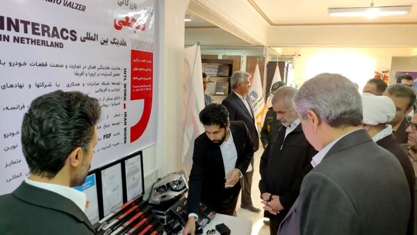 بازدید نائب رئیس مجلس شورای اسلامی از نمایشگاه تولیدات و محصولات صنعتی و صنایع دستی شهرستان کاشمر