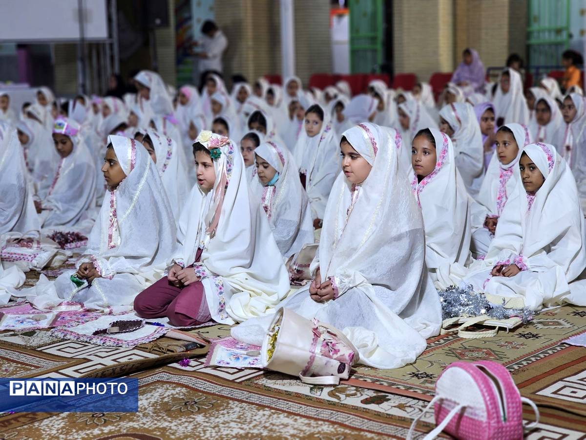 برگزاری جشن ویژه روزه اولی‌ها در حاجی آباد