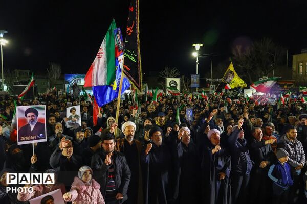 بانوان ملی پوش فوتبال در جمع تجمعات مردمی تبریز برای وطن