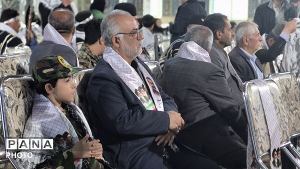 اربعین دو لاله سرخ در فارسان