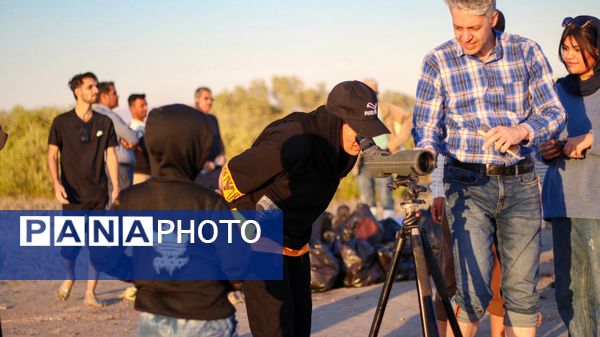 پاکسازی و کاشت نهال حرا در تالاب بندرخمیر