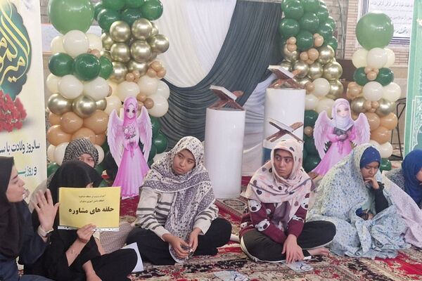 فشافویه میزبان خلوت عاشقانه دانش آموزان در نخستین روز اعتکاف همزمان با ولادت حضرت علی (ع)