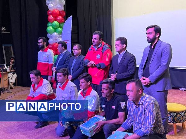آیین تجلیل از جوانان، امدادگران، داوطلبان و مربیان هلال احمر کاشمر