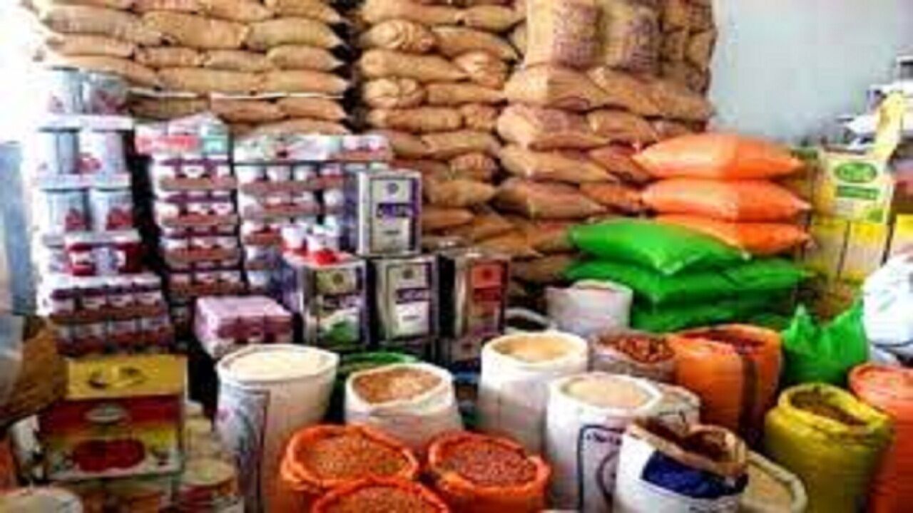 مشکلی در ذخیره کالاهای اساسی در کشور وجود ندارد