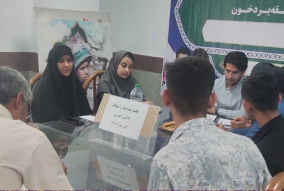 برنامه‌ریزی برای برگزاری اعتکاف دانش‌آموزی در بردخون