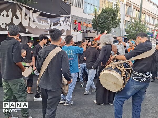 مشهد مقدس غرق در عزا و ماتم
