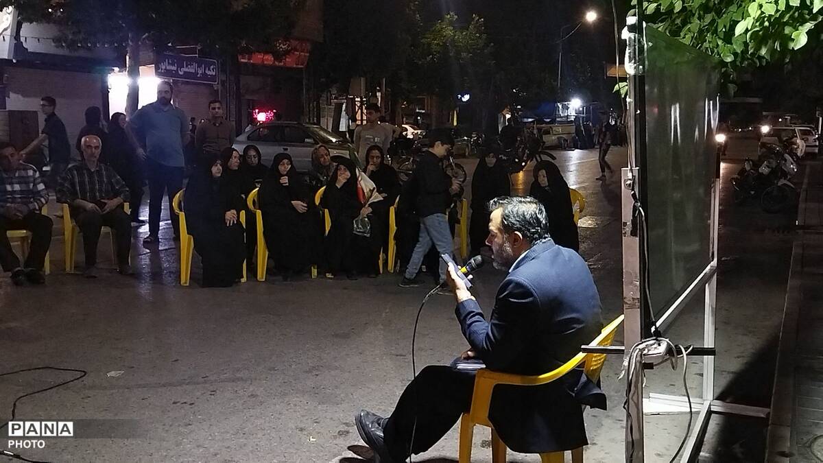 کافه گفتگوی حسینیه امام خمینی نیشابور در صد و بیست و دومین شب