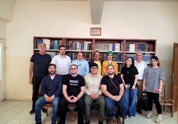 دیدار نویسنده ایرانی با ایران‌شناسان ارمنی در حاشیه جشنواره کتاب ایروان