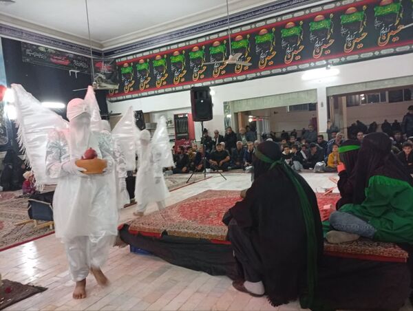 اجرای نمایش و شبیه خوانی دهه فاطمیه در تکیه ابوالفضلی روستای فدافن