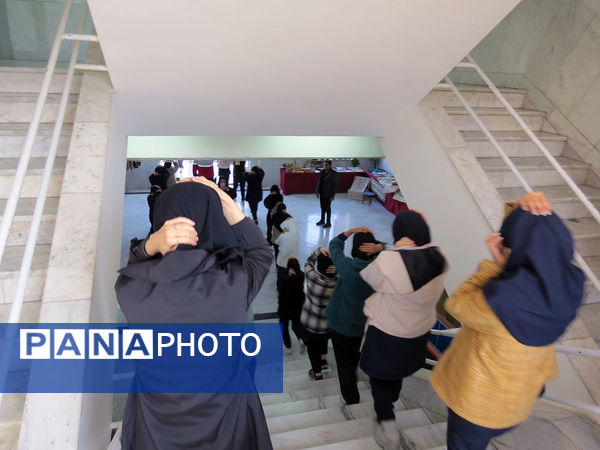 برگزاری مانور زلزله در هنرستان محمودیه شهرستان بجنورد 