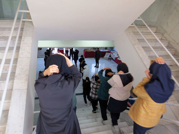 برگزاری مانور زلزله در هنرستان محمودیه شهرستان بجنورد 