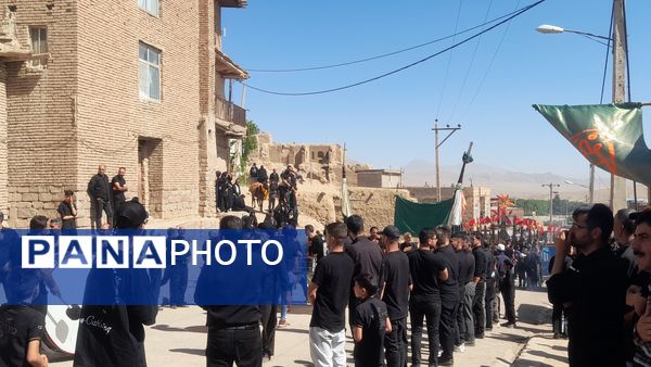 تعزیه خوانی عاشورا در روستای برزنون