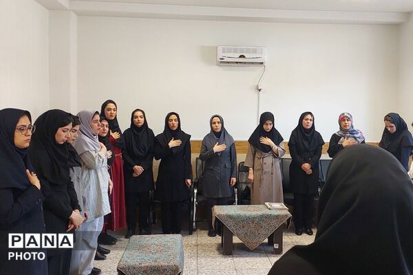 مانور بازگشایی دبیرستان نمونه دولتی ولایت با تشکیل نخستین جلسه شورای دبیران