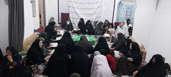 عطر صبر زینب در جمع معتکفان مسجد جامع