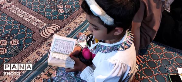  مراسم پرفیض دعای عرفه در مسجد قدس نیشابور