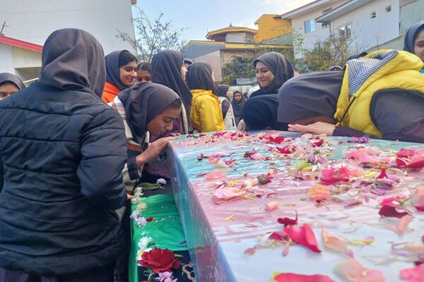  دانش‌آموزان با شهیدان بار دیگر پیمان بستند