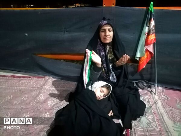 اجتماعات شبانه در حسینیه شهدای شهر بار نیشابور  
