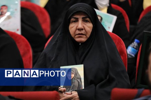 همایش تقدیر از مادران و همسران شهدا در دانشگاه قم