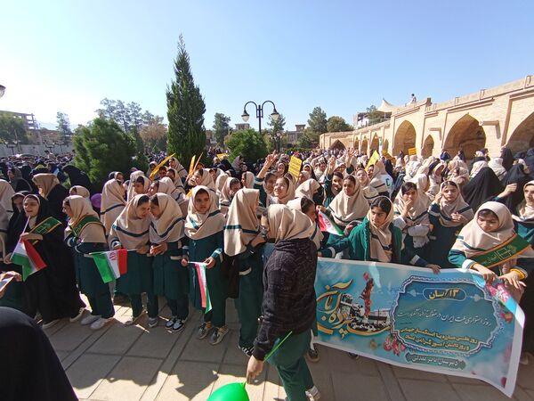 قدرت نمایی ایران با راهپیمایی 13 آبان 