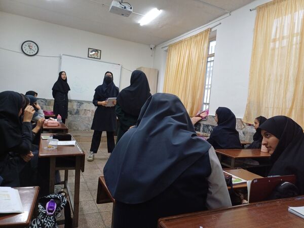 کارگاه آموزشی مشاوره در دبیرستان مطهره ناحیه ۶ مشهد