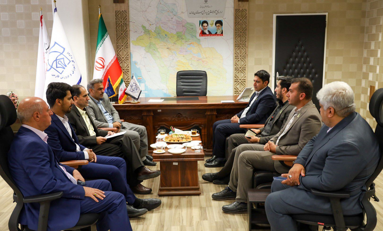 راه‌اندازی دو مرکز هوش مصنوعی ویژه دانش‌آموزان و فرهنگیان در شیراز