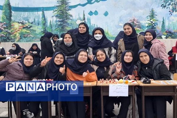 برگزاری بازارچه اقتصادی در دبیرستان شاهد تکتم