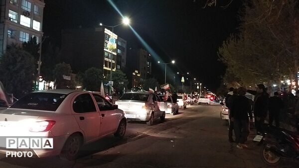 رژه ماشینی در چهلمین شب از شهادت رهبر شهید و شهدای میناب در نیشابور 