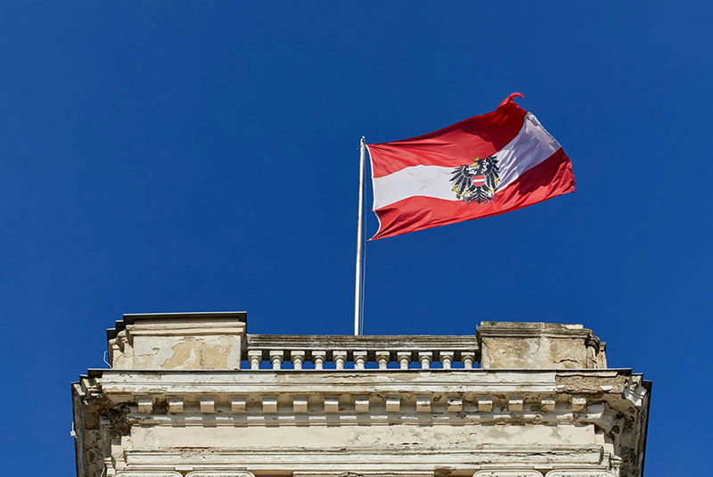 بلومبرگ: اتریش به‌دنبال ایفای نقش در مذاکرات هسته‌ای ایران است