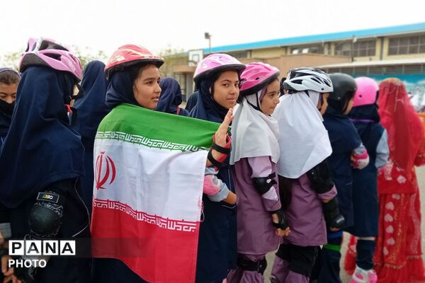 المپیاد ورزشی درون مدرسه ای در مدرسه شهید اسماعیل اسدی شهرستان رباط‌کریم